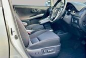 2014 Toyota Sai Sedan Automatic, 5 seat, Hybrid, 2,362 cc, 99,677 km