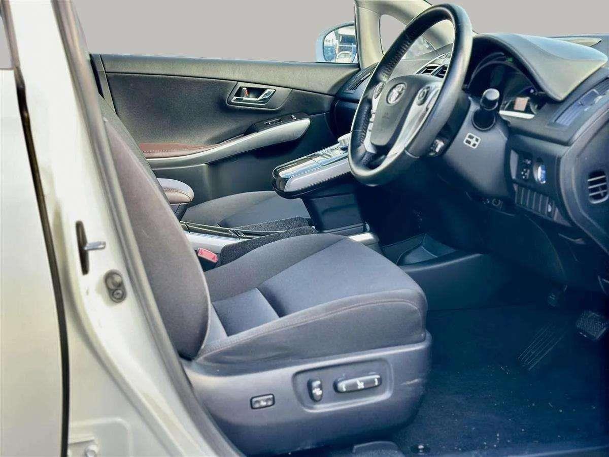 2014 Toyota Sai Sedan Automatic, 5 seat, Hybrid, 2,362 cc, 99,677 km