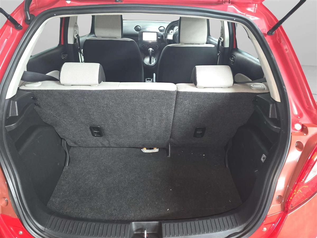 2010 Mazda Demio Excellent condition !! Hatchback Automatic, 5 seats, Petrol, 1,340 cc, 143,226 km