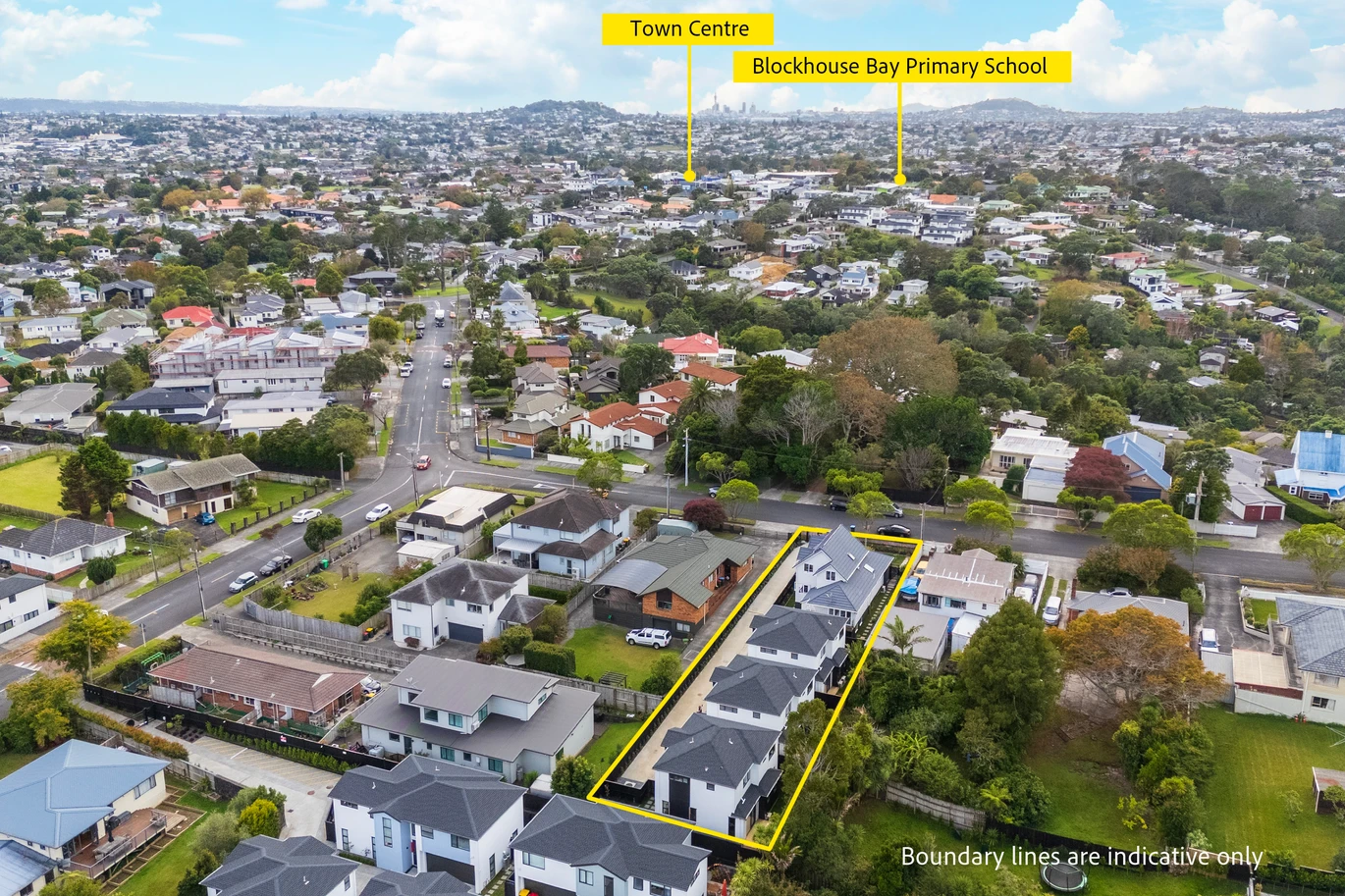 4 beds + office 2 baths house with car park on 468m2 section, walking distance to Blockhouse Bay Beach, just a short walk to Blockhouse Bay Village, zoned for Blockhouse Bay Primary School, Blockhouse Bay Intermediate, and Lynfield College within walking distance, 7 Mitchell Street, Blockhouse Bay, Auckland