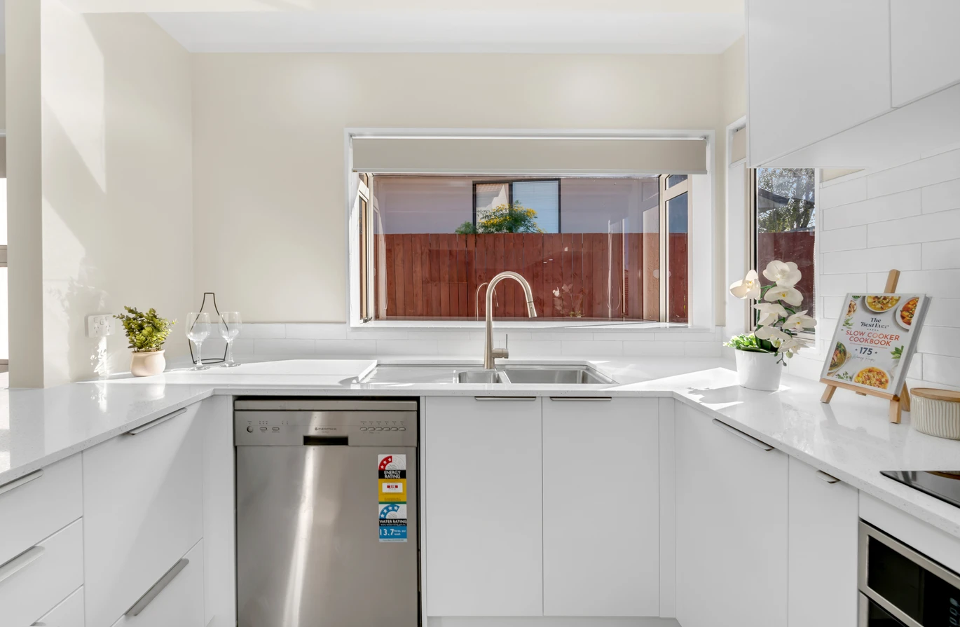 Fully renovated, 3 beds 2 baths house with double garage, LUSH GARDENS AND deck, DOWNSTAIRS BEDROOM AND SEMI ENSUITE, Walk to Lexington Park and schools, Zoned for Botany Downs School, Owairoa Primary, Howick Intermediate, and Pakuranga College, 97 Gosford Drive Botany Downs, Auckland