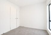 For rent, 4 beds 2 baths townhouse with garage, Available on Fri 1st May, 41 Observation Green, Hobsonville, Auckland