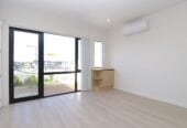 For rent, 4 beds 2 baths townhouse with garage, Available on Fri 1st May, 41 Observation Green, Hobsonville, Auckland