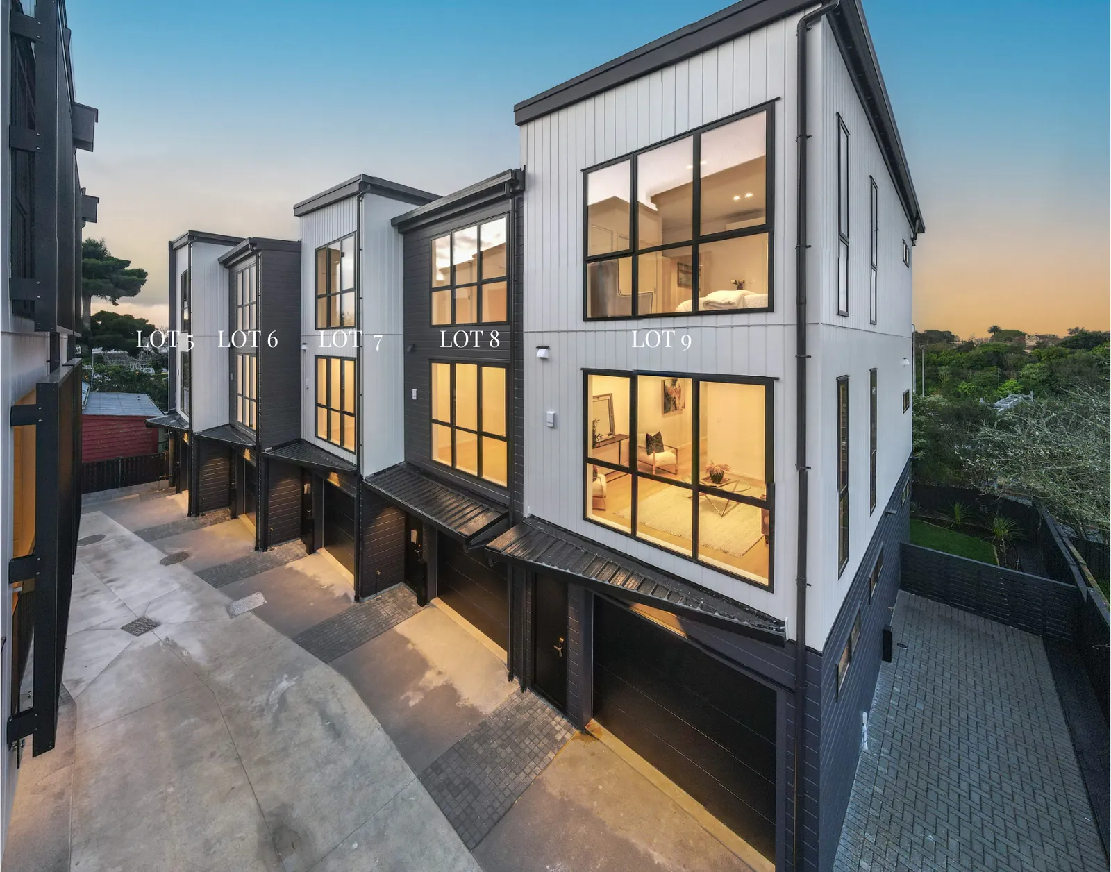 Double Grammar school zone, 10 Year Master Build Guarantee, Freehold 3 beds 3 baths home with garage, zoned for Auckland Grammar, Epsom Girls’ Grammar, plus top local primary schools, Walking distance to Market Road train station, Just minutes to Newmarket shopping and dining precinct, 4 Patey Street Remuera, Auckland, Auckland