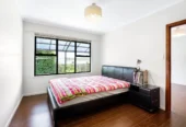 5 x 1-bed units ( each unit 1 bed 1 bath 1 car park) on 835m2 section, offers an estimated rental return of $2,250 per week, minutes from Kingsland and Grey Lynn villages, easy motorway access, schools nearby, including Western Springs College, Mt Albert Grammar School, Auckland Girls’ Grammar School, and Kowhai Intermediate. 1-5/1 Derwent Street, Western Springs, Auckland