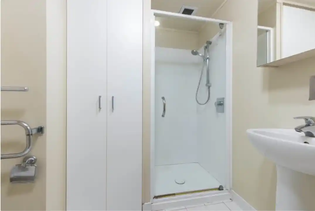 Auckland Girls’ Grammar School zone, Freehold 2 beds 1 bath 1 car park apartment, 0.9km to Auckland Girls’ Grammar School, 829/72 Nelson Street, City Centre, Auckland