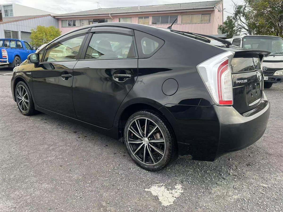 2013 Toyota Prius Hatchback Automatic, 5 seats, Black, Petrol, New Import, 1,797 cc, 149,525 km