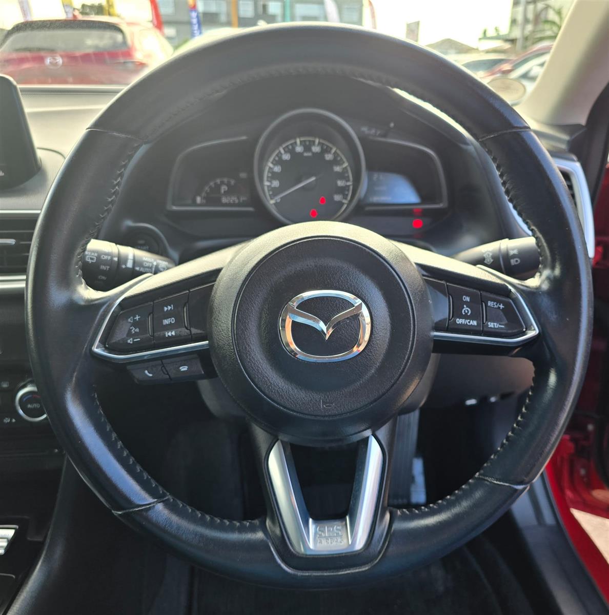 2017 Mazda Axela **Cruise Control**I-Stop Model** Hatchback Automatic, 5 seats, Petrol, 1,496 cc, 82,246 km
