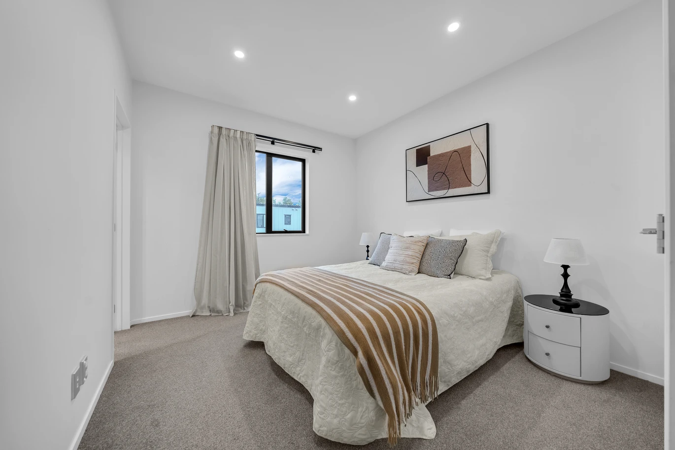 Move-in ready, 3 beds 2.5 baths home with car park, plus a secure backyard and storage shed, close to public transport, shops, and top-rated schools, 4B Ahunga Road, Karaka, Auckland