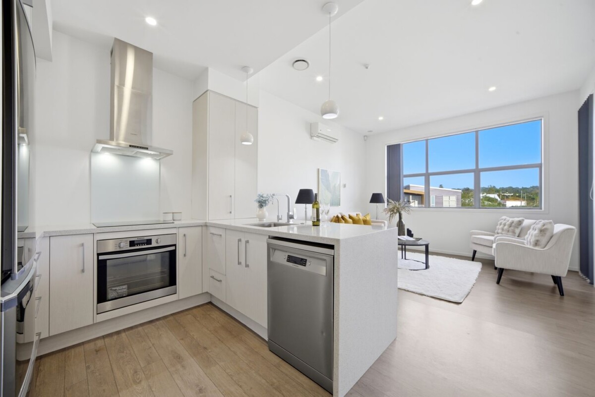 Overseas buyers can buy this property, upstairs 2 beds 1 bath apartment, Ground Floor commercial space: 5.3 meters high stud, currently rented as a grocery store, a kitchenette and a toilet for convenience, and separate entrance from upstairs, 2 allocated car parks, and abundance of visitor car parks, Close to bus stop, short walking distance to Albany canter, QBE, Albany Tennis park, vendor is open to offers, B6/18 Oteha Valley Road Extension, Albany, Auckland