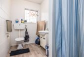 Brick and tile 6 self-contained flats (1x2brm + 5x1brm units) on 1012m2 section, reliable rental income at $127,500pa, Kings College and Otahuhu College just minutes away, close to Royal Auckland Golf Course and quick access to SH20 & SH1, 80 Walmsley Road, Otahuhu, Auckland