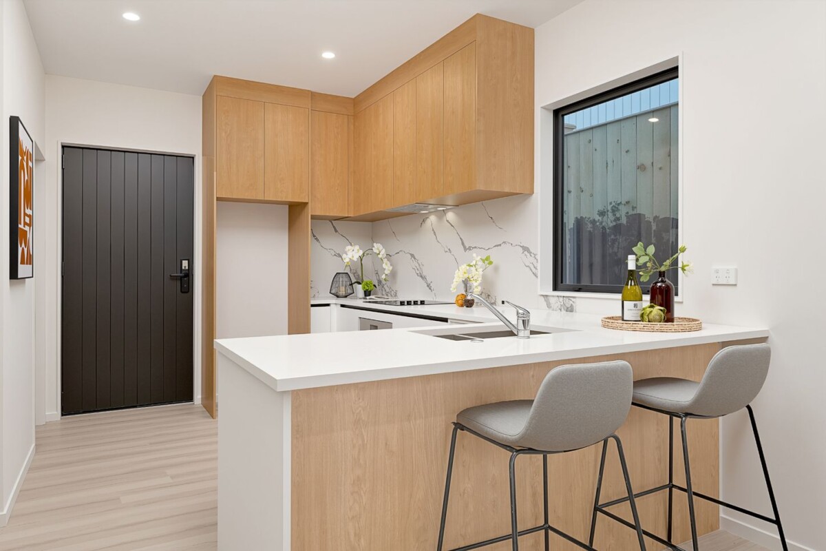 Brandnew standalone 3 beds 1.5 baths home with car park, just minutes from key amenities including Westgate Shopping Centre, motorway access, with Massey Primary and Massey High School within easy walking distance, along with zoning for St Paul’s School, 3/11 Glenfinn Place, Massey, Auckland