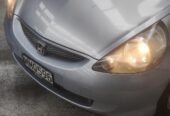2006 Honda Fit /Hatchback Automatic, 5 seats, 4 owners, Petrol, 1,330 cc, 115,700 km