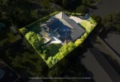 160m2 2 beds 2 baths house with garage on 724m2 section, A separate garage adds practicality and flexibility, offering secure parking, workshop space, or additional storage. With plenty of off-street parking available. 9 Osmond Court, Sunnyvale, Auckland