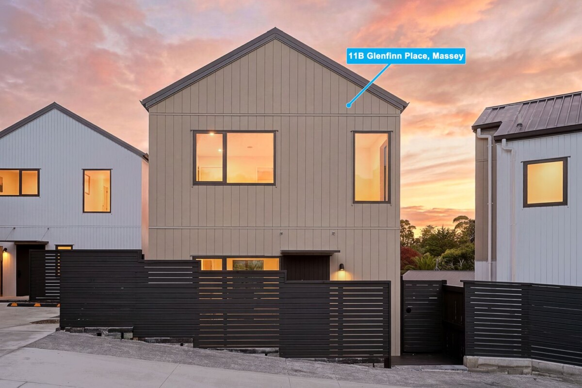 Brandnew standalone 3 beds 1.5 baths home with car park, just minutes from key amenities including Westgate Shopping Centre, motorway access, with Massey Primary and Massey High School within easy walking distance, along with zoning for St Paul’s School, 3/11 Glenfinn Place, Massey, Auckland