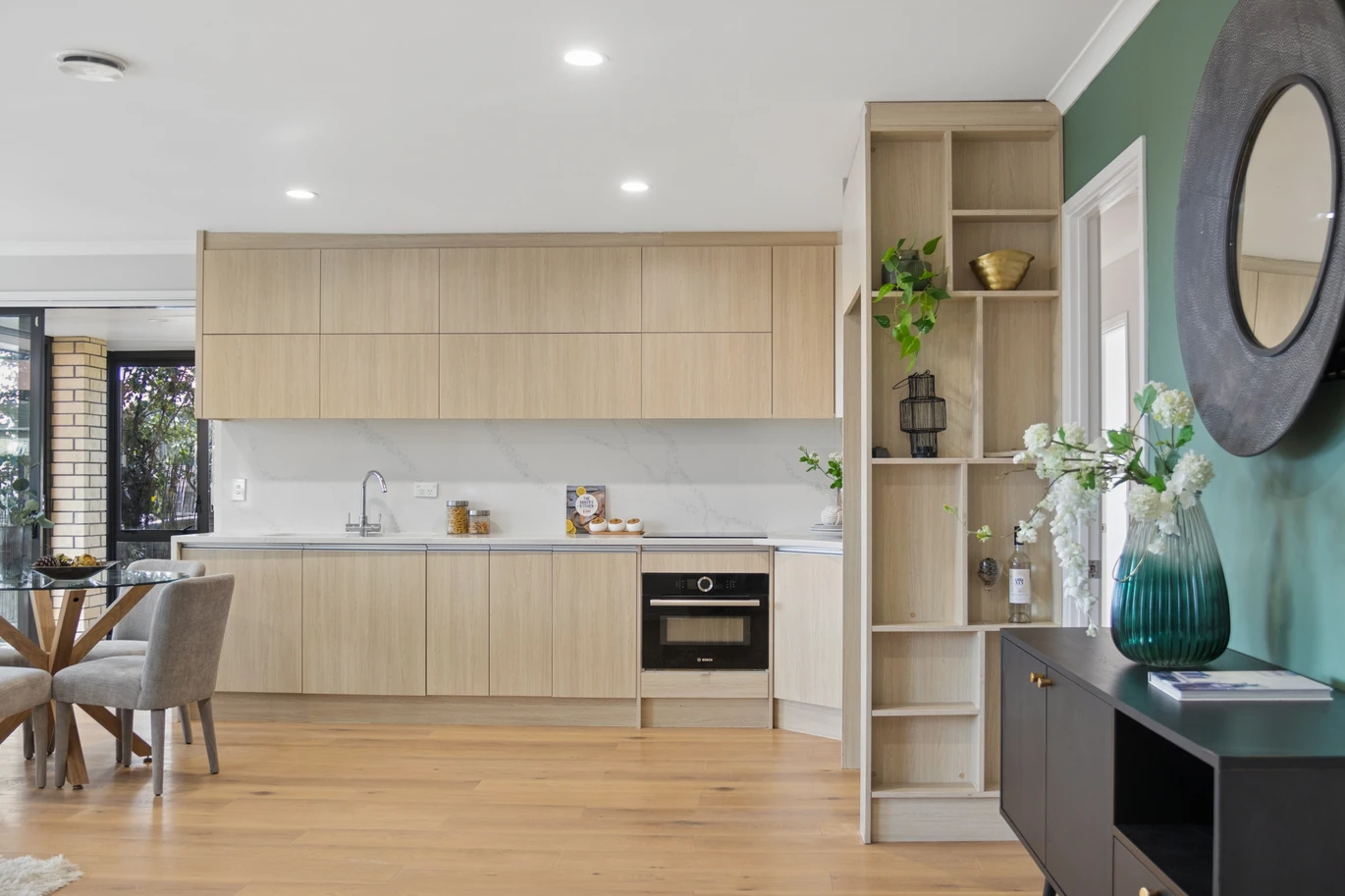 Brick and tile 3 beds 2 baths house with garage and sunroom on 348m2 section, close to the village, Blockhouse Bay Primary, 27A Exminster Street, Blockhouse Bay, Auckland