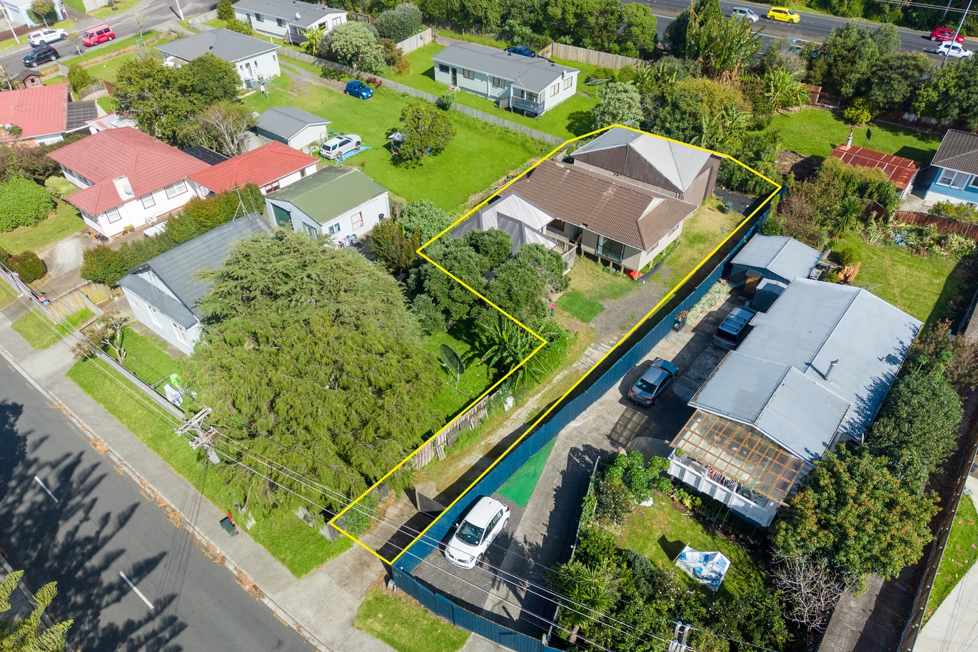 Vendor Says Sell – All Offers Considered, 4 beds 2 baths house on share of 1356m2, Recently constructed studio (CCC issued), Relocated 3-bedroom dwelling (unfinished), Expansive garage space, Walking distance to Sylvia Park, IKEA, and public transport (bus & train), Prospective purchasers are advised that certain works on the property may not have obtained neighbouring cross-lease consent, 19 Mclennan Road, Mount Wellington, Auckland