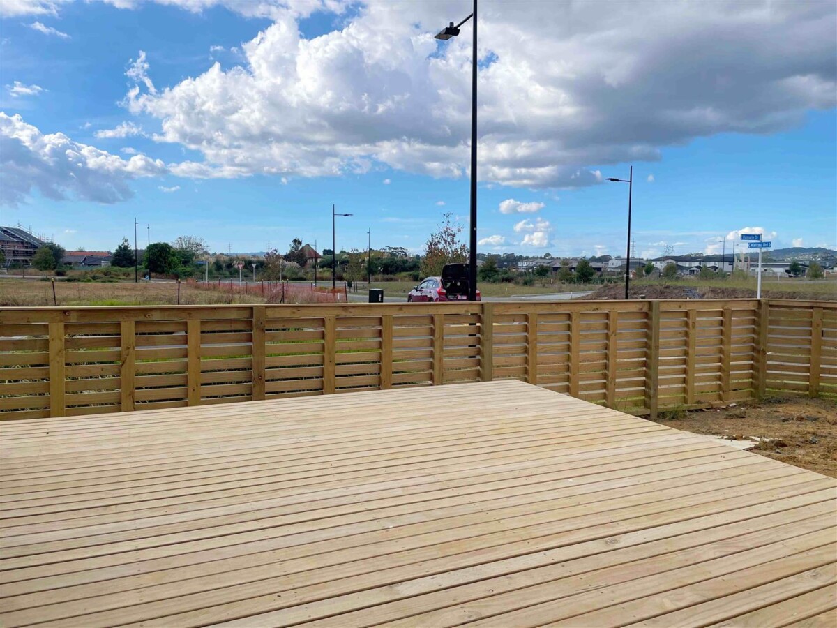 10-Year Master Build Guarantee, Brandnew 2 beds 1 bath home with car park, Walking distance to a local primary school, Handy to shops, amenities, and motorway access, 1B Humarie Way, Drury, Auckland