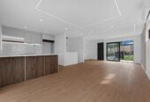 Must sell, Brandnew freehold 3 beds 2.5 baths home with car park, close to shops, schools, town centre, 8 Wahine Street, Papakura, Auckland