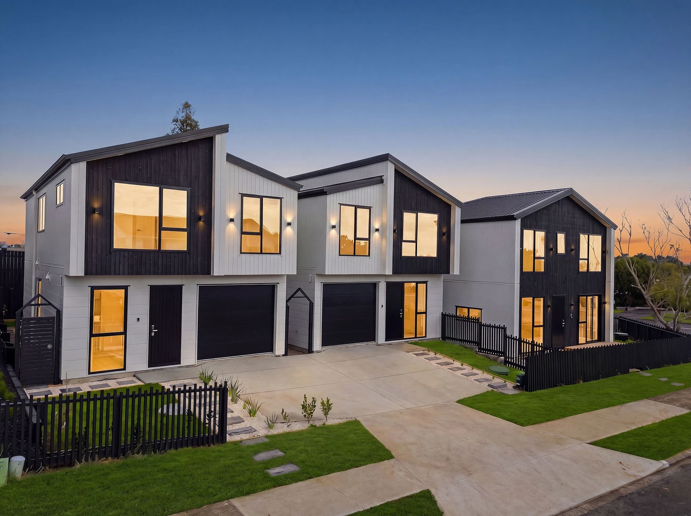 Brandnew standalone 4 beds 2.5 baths home with garage, move-in ready, close to schools, shopping centre, beaches, Lot 2/1 Sheralee Place, Bucklands Beach, Auckland