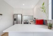 Standalone 3 beds 2.5 baths house with garage, close to Onehunga Mall shops and Dressmart, schools, motorway access, Zoned in Royal oak intermediate and Onehunga High school, 21F Grotto Street, Onehunga, Auckland