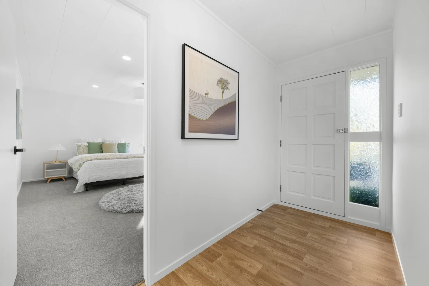160m2 2 beds 2 baths house with garage on 724m2 section, A separate garage adds practicality and flexibility, offering secure parking, workshop space, or additional storage. With plenty of off-street parking available. 9 Osmond Court, Sunnyvale, Auckland