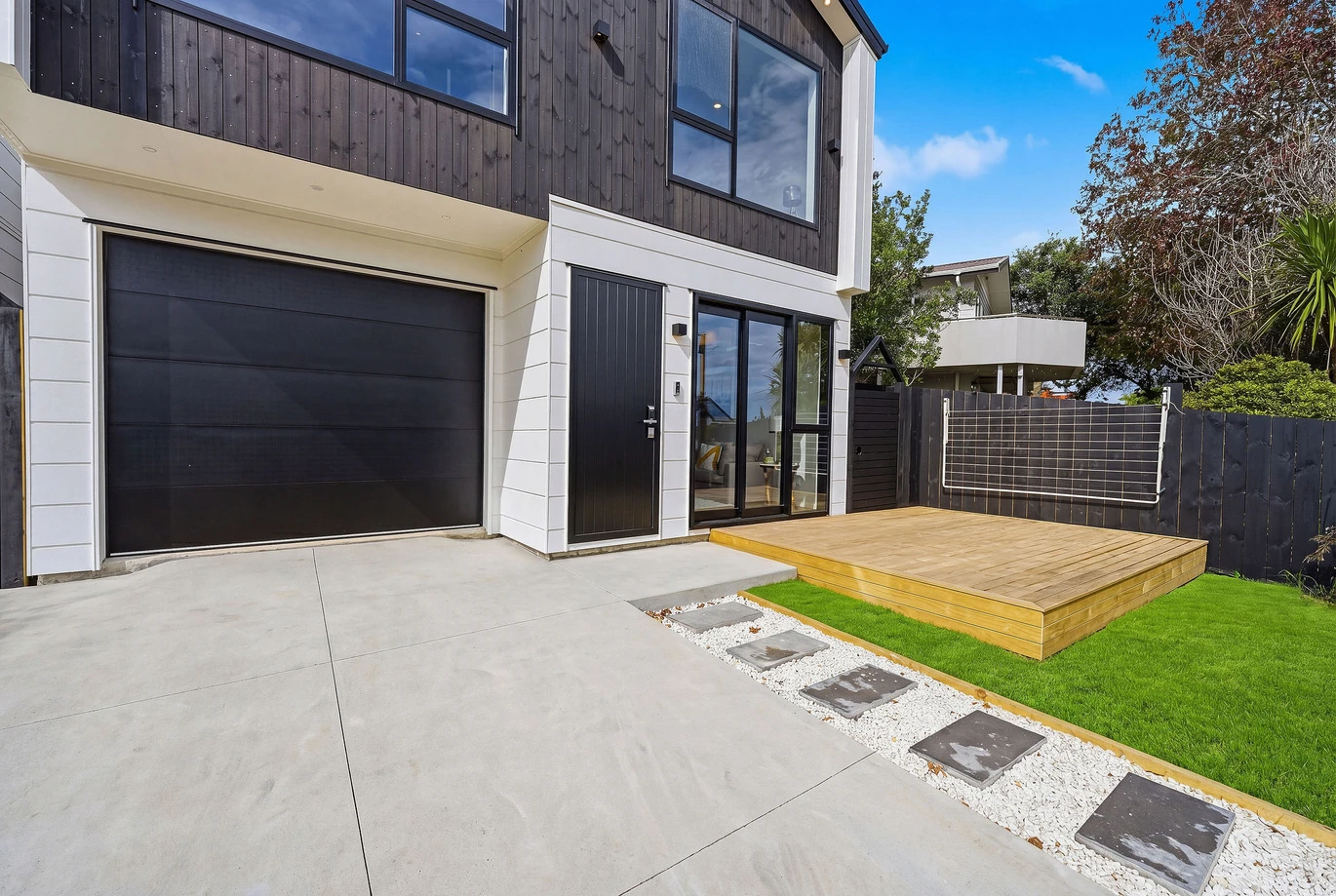 Brandnew standalone 4 beds 2.5 baths home with garage, move-in ready, close to schools, shopping centre, beaches, Lot 2/1 Sheralee Place, Bucklands Beach, Auckland