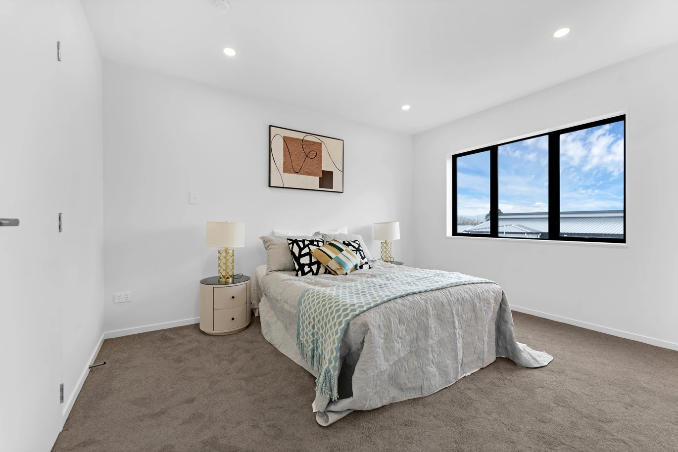 Brandnew affordable 4 beds 3 baths home, close to shops, schools, motorway access, 17 Marino Street Karaka, Auckland