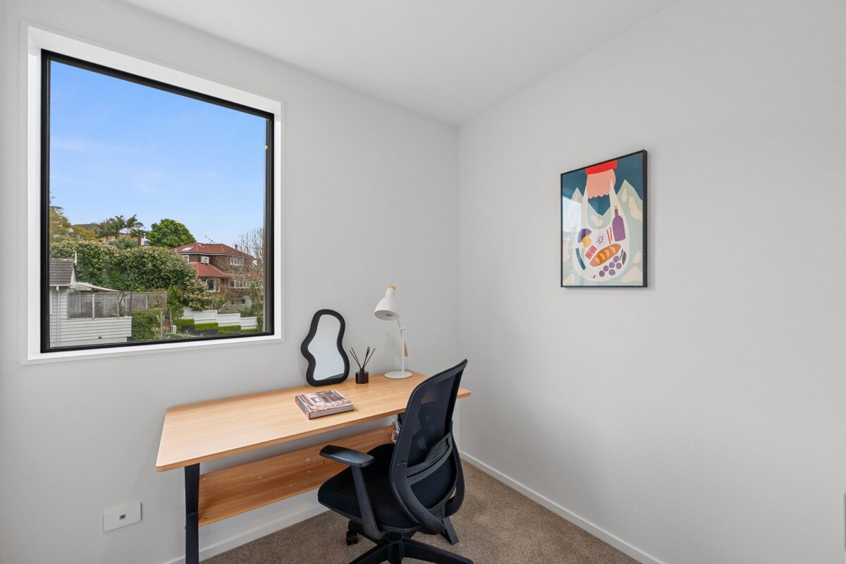 Last one to go – Unit 6, 136m2 3 beds + study 2.5 baths home with garage, zoned for Selwyn College, Baradene College, Remuera Intermediate, Meadowbank School, 10 Meadowbank Road, Meadowbank, Auckland