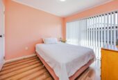 Once in 27 years, Next to Liston Park, Standalone 3 beds 1 bath house wit garage, close to Remuera Golf Course and the Lunn Avenue shops, Meadowbank Shopping Centre, Zoned for Remuera Intermediate and Selwyn College, 4/53A Abbotts Way, Remuera, Auckland