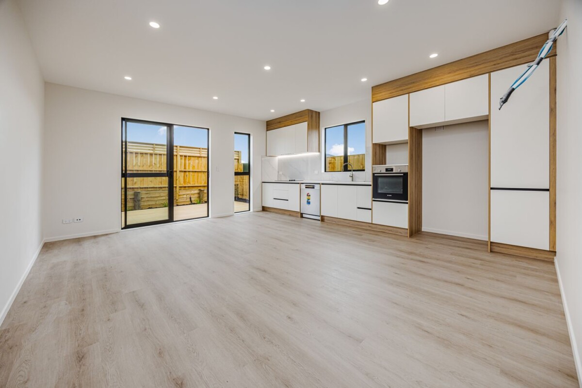 Brandnew 2 beds + study room 1 bath Duplex home with 2 car parks on 175m2 section, close to local amenities, schools, easy motorway access, 16 Ihi Place, Karaka, Auckland