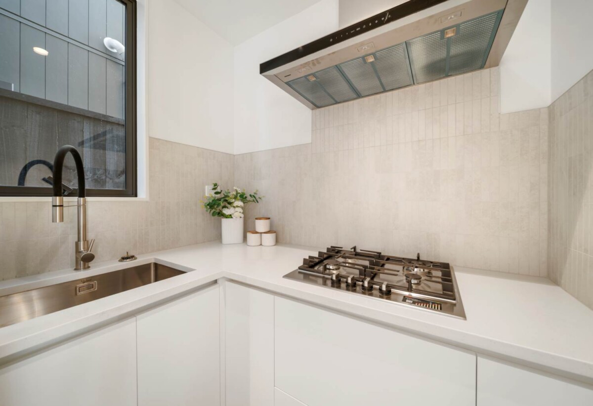 Must sell, 10 Year Residential Guarantee, Brandnew 4 beds 2.5 baths house with garage, Easy walk to the beach, 0.7 km to Scott Point School, Lot 1, 3 Turret Lane, Hobsonville, Auckland
