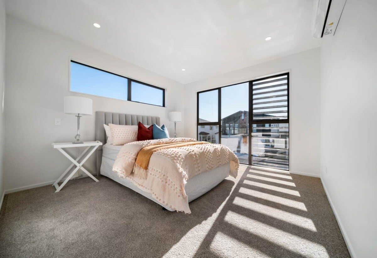 Must sell, 10 Year Residential Guarantee, Brandnew 4 beds 2.5 baths house with garage, Easy walk to the beach, 0.7 km to Scott Point School, Lot 1, 3 Turret Lane, Hobsonville, Auckland