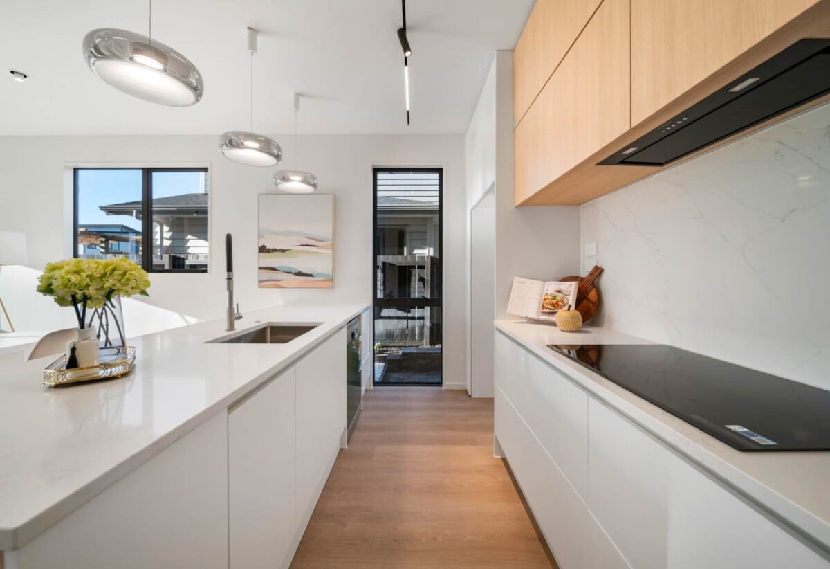 Must sell, 10 Year Residential Guarantee, Brandnew 4 beds 2.5 baths house with garage, Easy walk to the beach, 0.7 km to Scott Point School, Lot 1, 3 Turret Lane, Hobsonville, Auckland
