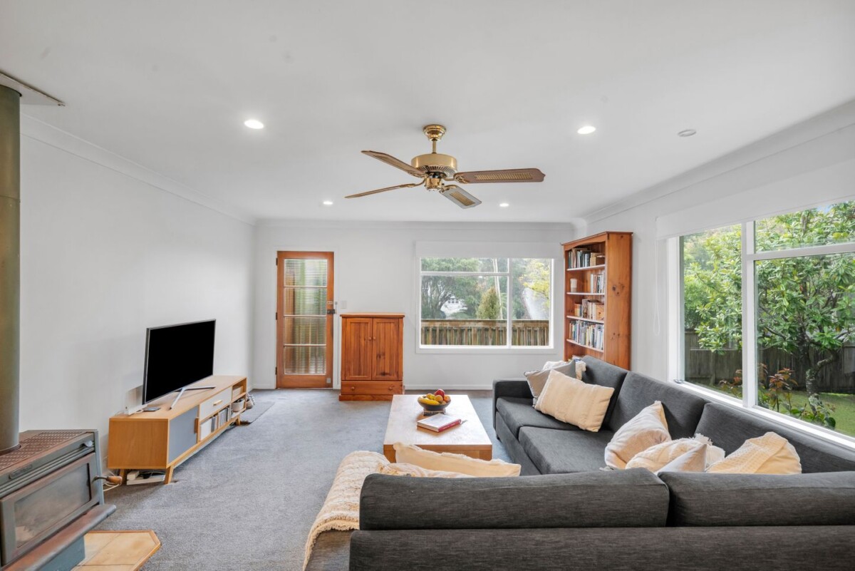 Owner Downsizing after 34 Years, 3 beds 1 bath house with garage, Modern Kitchen, just a short distance from the vibrant Titirangi Village, Zoned for excellent local schools, 24 Atkinson Road, Titirangi, Auckland