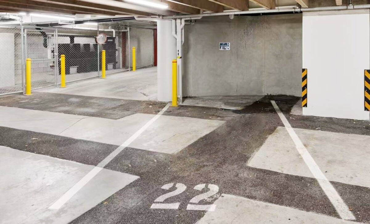 Auckland Girls’ Grammar school zone, 47m2 Freeholdand fully furnished 2 beds 1 bath 1 car park apartment with park views, within walking distance to Sky Tower, Aotea Centre, universities, and all key amenities. B03/369 Queen Street, City Centre, Auckland