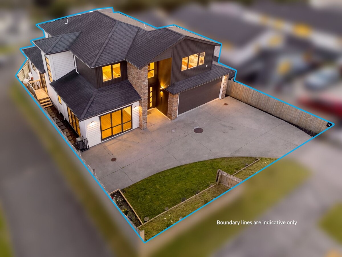 361m2 6 beds 4.5 baths house with double garage and 2-beds granny on 434m2 section, positioned on the border of Massey and Westgate, you’re just minutes from local schools, shopping and dining at Westgate and NorthWest, easy motorway access, 32 McWhirters Farm Lane, Massey, Auckland