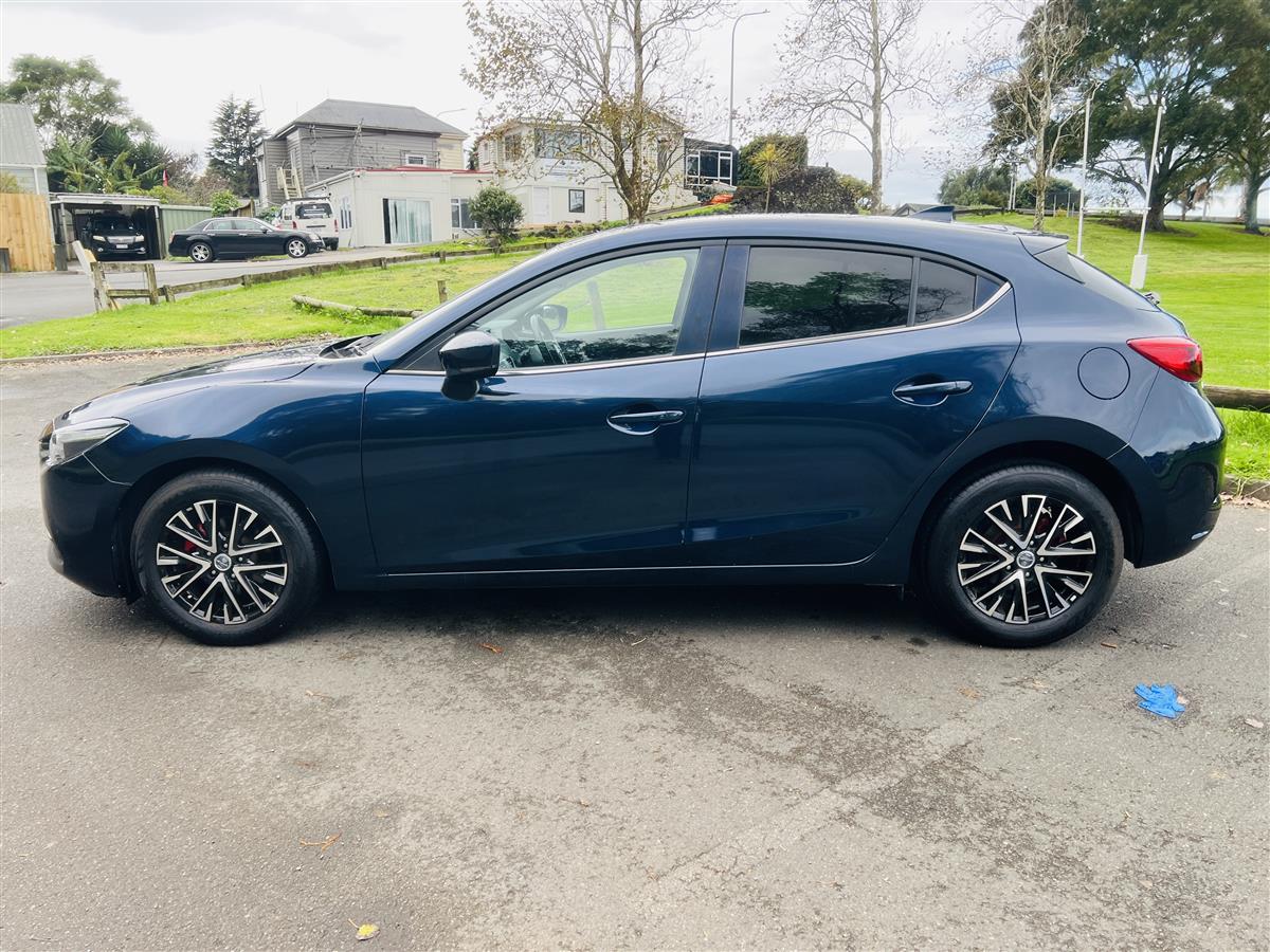 2017 Mazda Axela FACE LIFT Hatchback Automatic, Blue, 5 seats, Petrol, 1,500 cc, 45,841 km