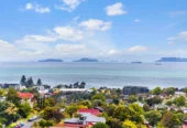 Rangitoto College zone, Sea views, Freehold 3 beds 2 baths home with car park, Zoned for Rangitoto College, Northcross Intermediate, and Sherwood Primary also all within walking distance, easy access to the Northern Motorway and public transport, and only a short drive to Albany Mall, 1/735 East Coast Road, Browns Bay, Auckland