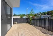10-Year Master Build Guarantee, Brandnew standalone 3 beds 1.5 baths home with car park, minutes from the massive retail hubs of Westgate, motorway access, 170m from Massey Primary, 327m from Massey High, and zoned for the highly regarded St Paul’s, 11a Glenfinn Place, Massey, Auckland