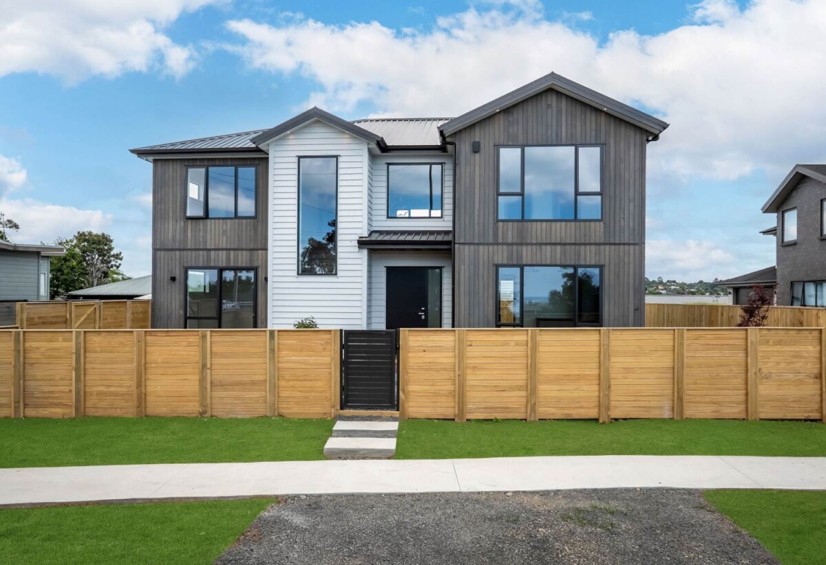 Top local schools, 2 kitchens, brandnew 5 beds house, 2 en-suites, 1 en-suite ground floor, Moments from Albany, Browns Bay, and Long Bay, Lot 1/880 East Coast Road, Browns Bay, Auckland