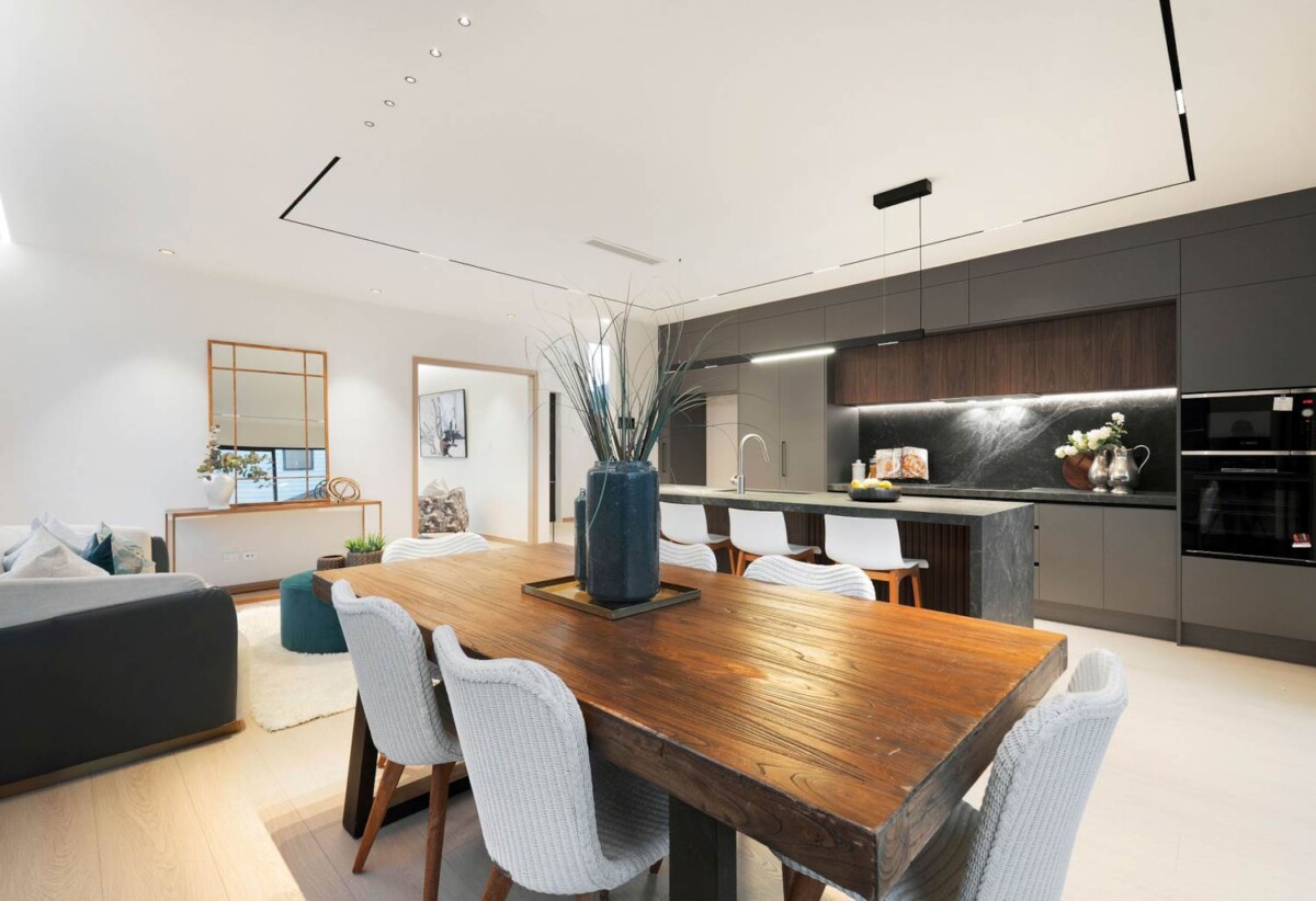 Top local schools, 2 kitchens, brandnew 5 beds house, 2 en-suites, 1 en-suite ground floor, Moments from Albany, Browns Bay, and Long Bay, Lot 1/880 East Coast Road, Browns Bay, Auckland