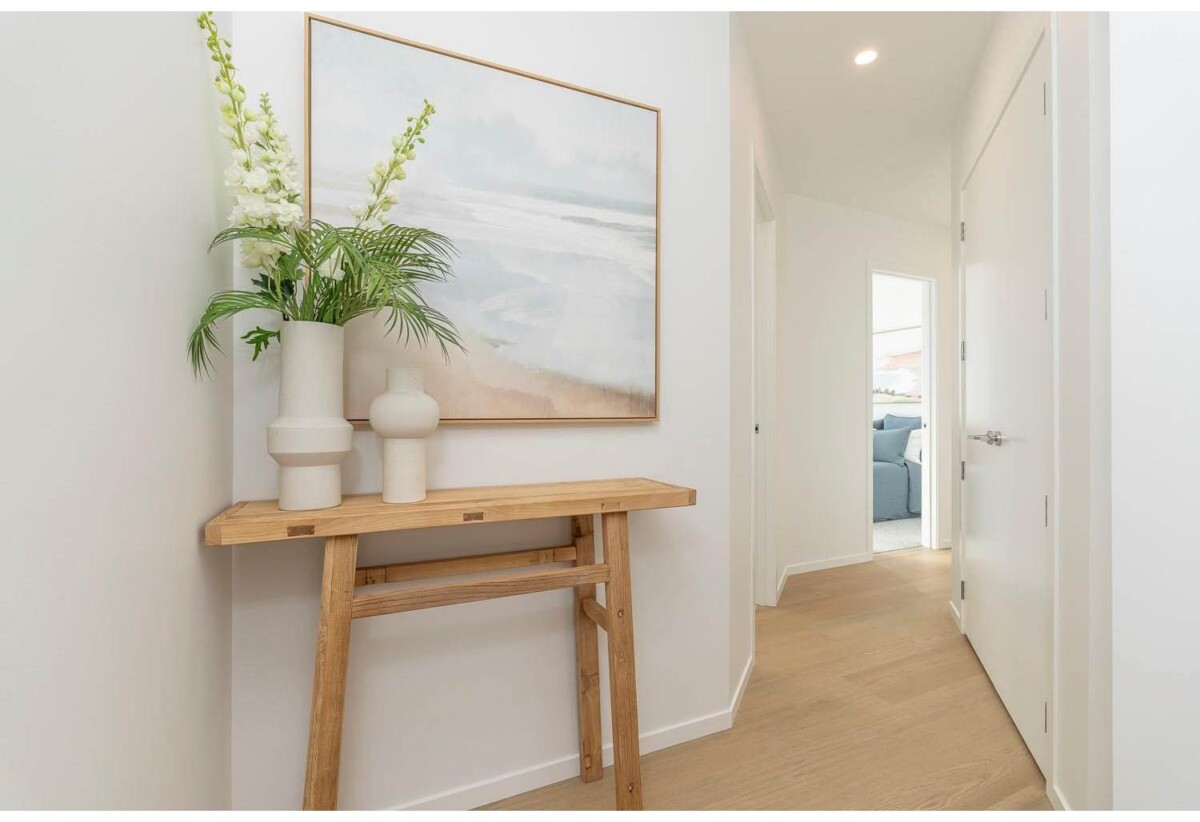 2 beds 1 bath 1 car park apartment, 72m² internal + 4m² balcony, close to shops, parks, schools, motorway access, 0.9 km to Waterview School, 102/2A Te Ara Taurapa, Pt Chevalier, Auckland