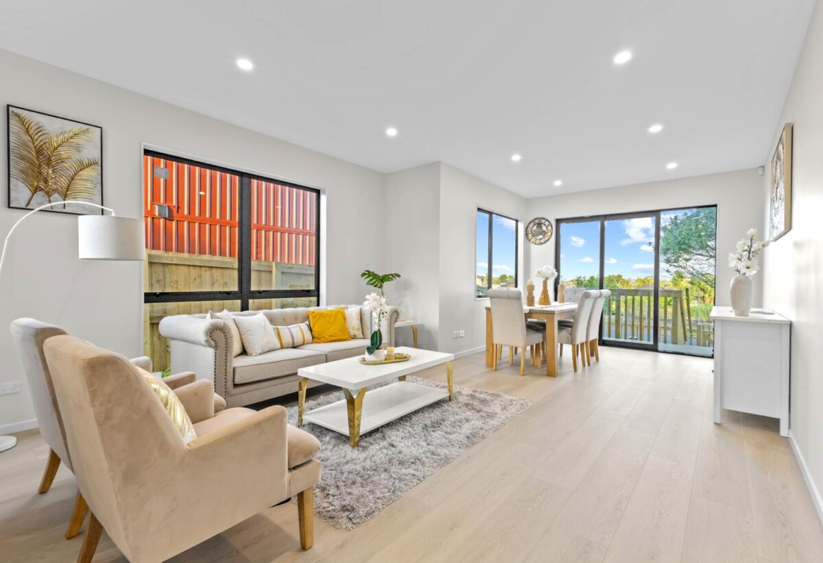 Brandnew freehold 3 beds 2.5 baths home with car park, Walking distance to Glen Innes Train Station, shops, supermarkets, schools, 0.4 km to Glen Innes School, 12/48 Epping Street, Glen Innes, Auckland