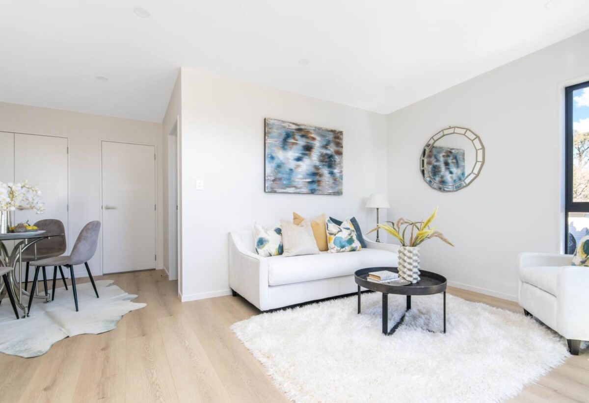 Move-in ready, Brandnew 3 beds 2 baths home with carport, Walking distance to local schools, kindergartens, parks, and Clendon Shopping Centre, 0.3 km to Finlayson Park School, 3/9 Selago Place, Manurewa, Auckland