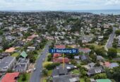 4 beds 1 bath house with double garage on 698m2 section, close to schools, the beach and village shops, 0.7 km to Sherwood School (Auckland), 31 Redwing Street, Browns Bay, Auckland