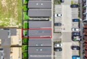 Motivated vendor, 2 beds + study room 1.5 baths home with car park, Walking distance to Te Nikau Primary School, zoned for the highly regarded Ormiston College, and just minutes from Ormiston Town Centre, 33 Kiato Lane, Flat Bush, Auckland