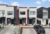 Motivated vendor, 2 beds + study room 1.5 baths home with car park, Walking distance to Te Nikau Primary School, zoned for the highly regarded Ormiston College, and just minutes from Ormiston Town Centre, 33 Kiato Lane, Flat Bush, Auckland