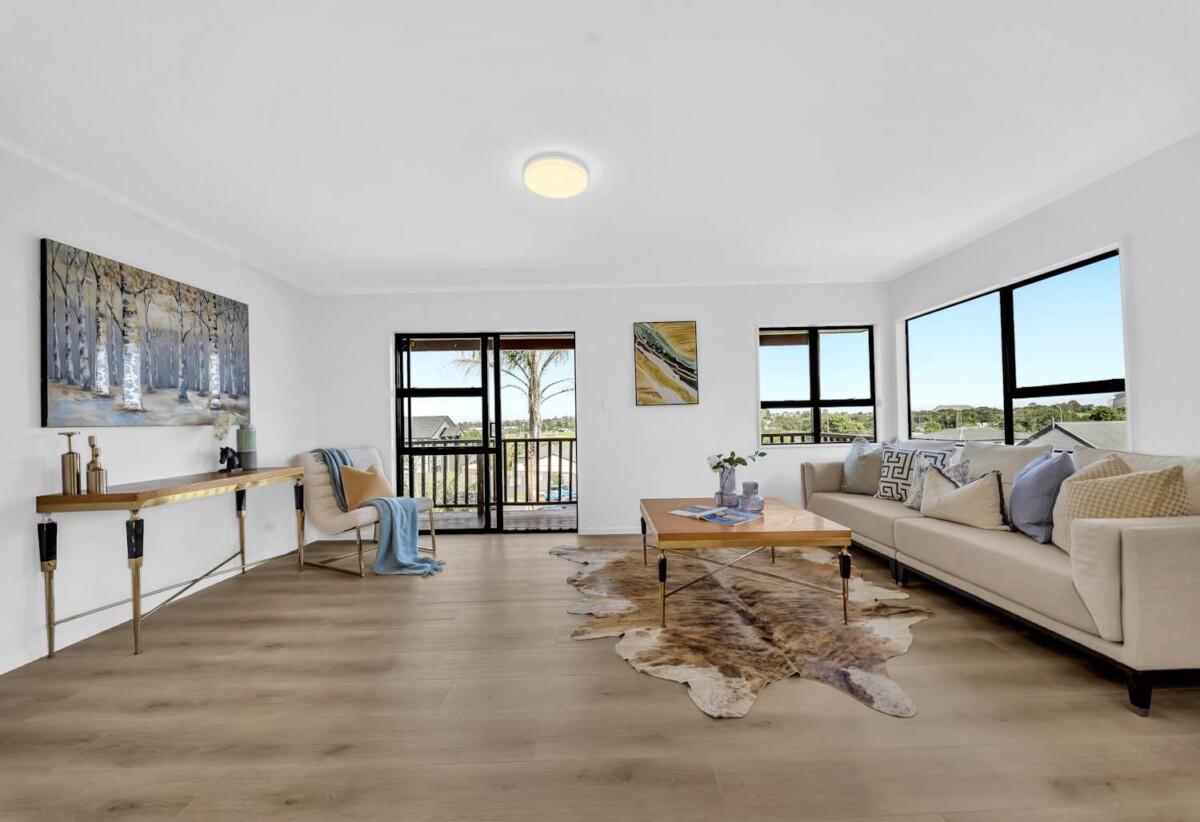 Fully renovated 4 beds 2 baths house on 750m2 section, close to schools, parks, Highland Park Shopping Centre, 10 Marco Place, Highland Park, Auckland
