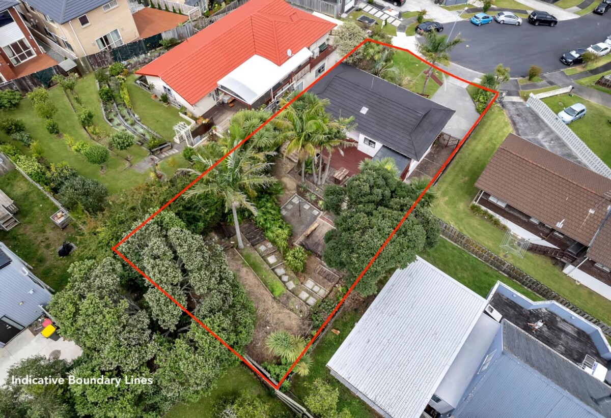Fully renovated 4 beds 2 baths house on 750m2 section, close to schools, parks, Highland Park Shopping Centre, 10 Marco Place, Highland Park, Auckland
